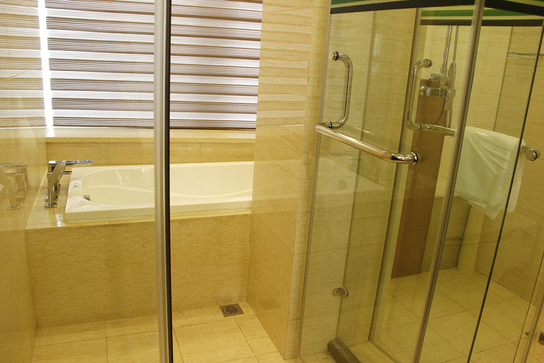 Bathroom 3, Jinchuan Hotel, Beijing