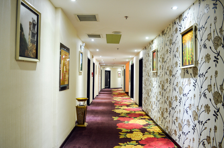 Others 4, AIホテル(), Jiyuan shi
