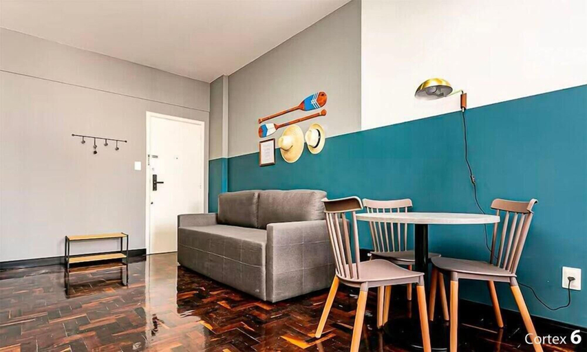 Living area 2, Practical Apt in Downtown 350m SC Museum Cat406, Florianopolis