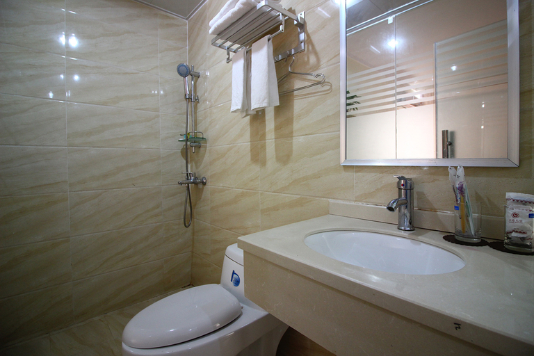 Bathroom 3, Youran Crazy Hotel (Gongbei Xiawan Branch), Zhuhai