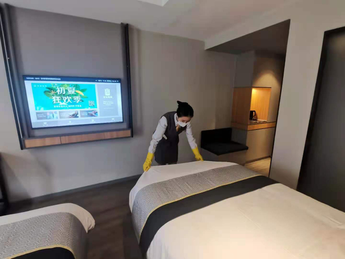 Bedroom 2, Homeinn Selected Hotel (Kunming New Luosiwan South Passenger Station), Kunming