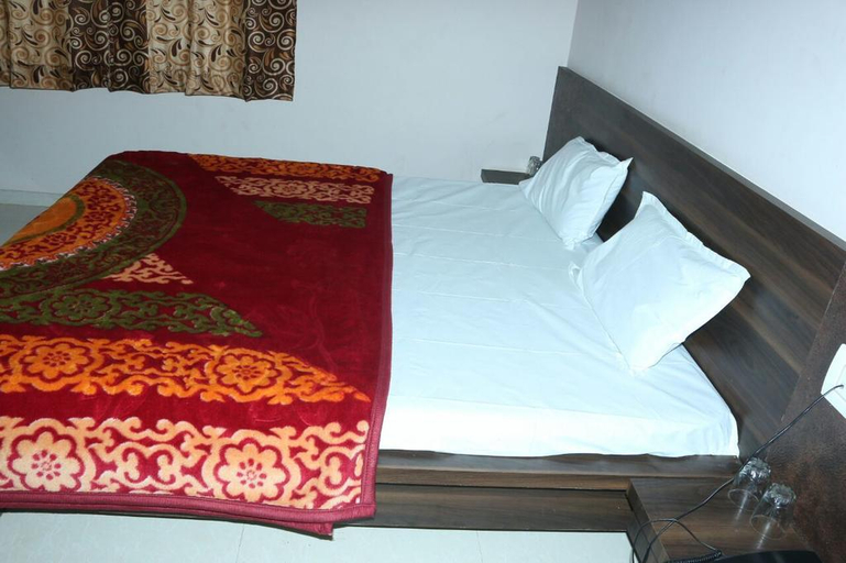 Bedroom 3, Hotel Shreenath - Dwarka, Devbhumi Dwarka