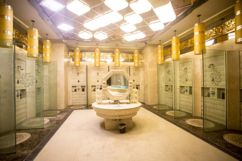 Bathroom 2, Venice Water World Hot Spring Theme Hotel, Linfen