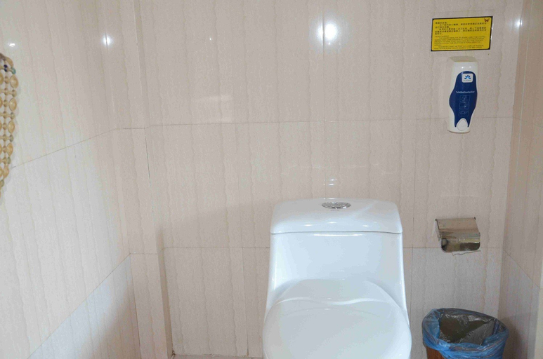 Bathroom 3, Homeinn Plus Hotel (Shaoxing Renmin West Road Luxun's Hometown), Shaoxing