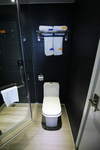 Bathroom 3, Yeste Hotel (Nanning Railway Station), Nanning
