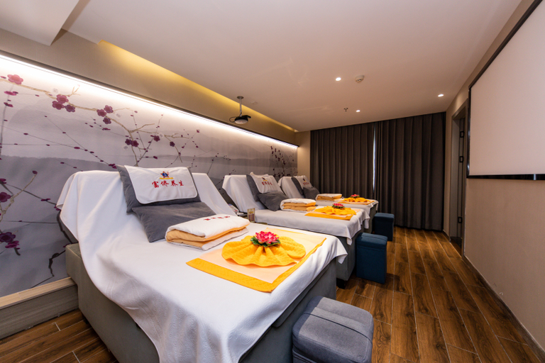 Bedroom 2, Huating Hotel(kaihong Plaza, Donggang, Zhoushan), Zhoushan
