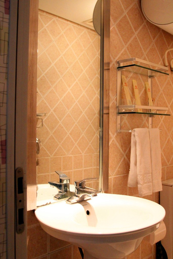 Bathroom, Yinchuan Sunshine Garden Hotel, Yinchuan
