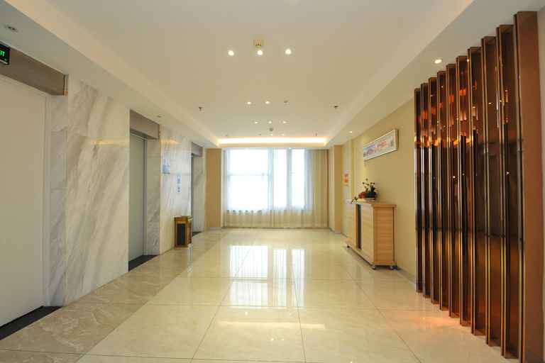 Others 5, Crown Hotel, Zhenjiang