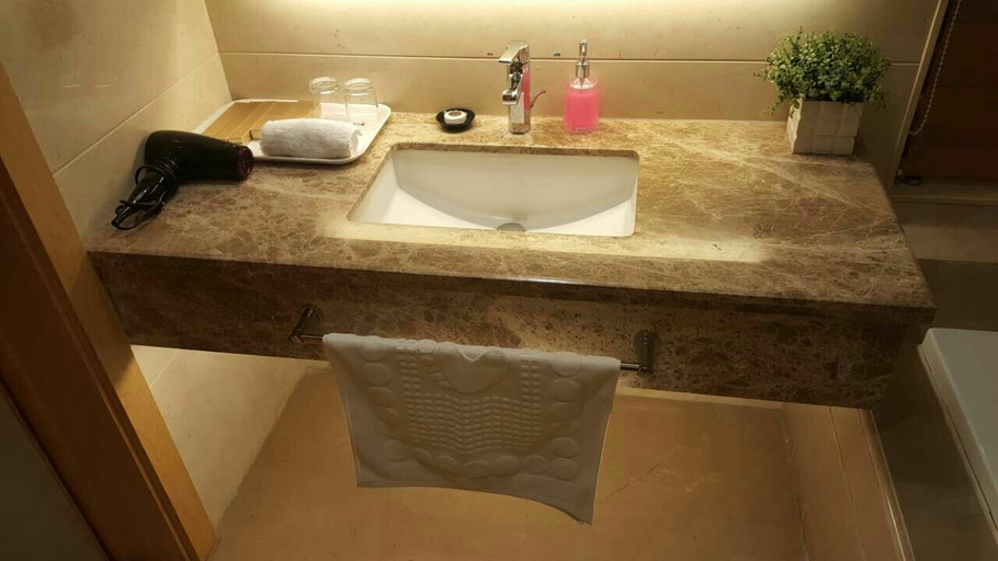 Bathroom 2, Yichao Service Apartment (Beijing Sanlitun Workers' Stadium), Beijing