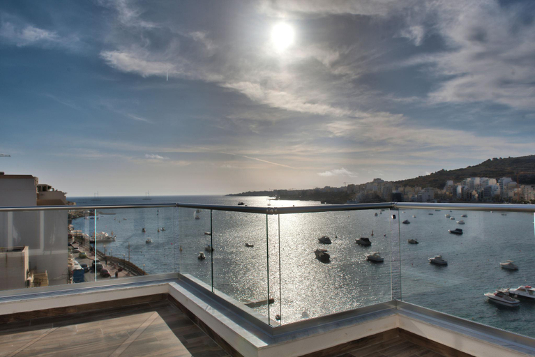 Sport & Beauty 2, Seaview Stays, Saint Paul's Bay