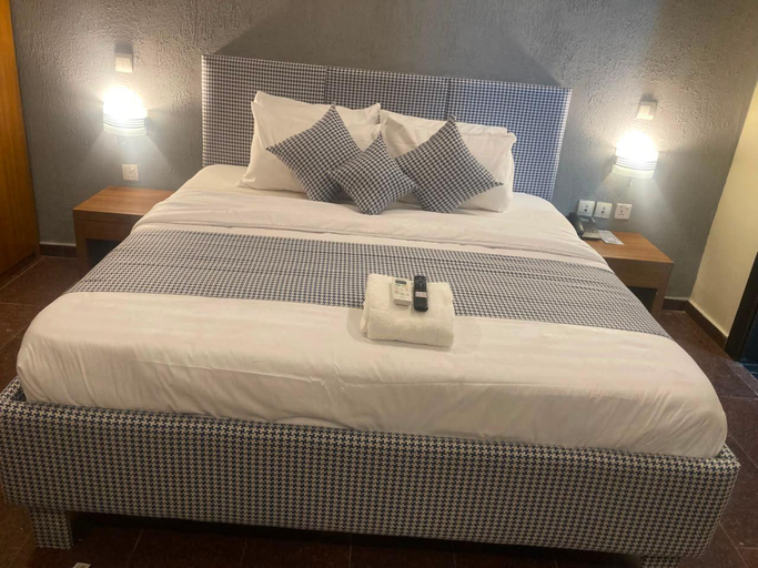 Bedroom 3, Cumberland Hotel, Eti-Osa