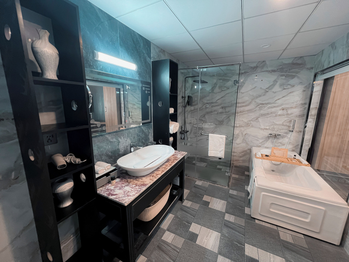 Bathroom 5, IYI LUXURY INN, Malakand