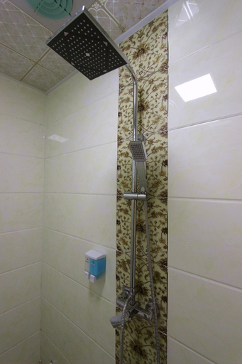 Bathroom 4, Lianchuang Hotel, Shenzhen