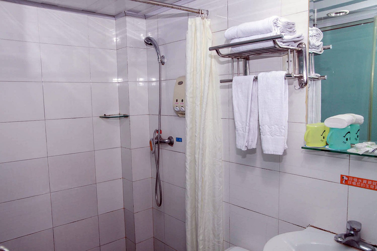 Bathroom 2, Yark Home Hotel, Hangzhou