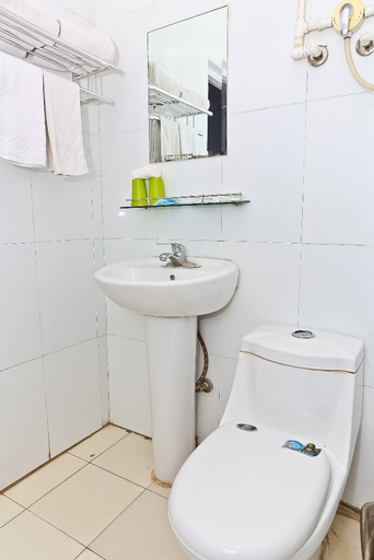 Bathroom 3, Tianjin Wanlixing Hotel, Tianjin