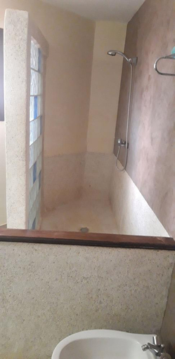 Bathroom 4, Neptune Saly, Mbour