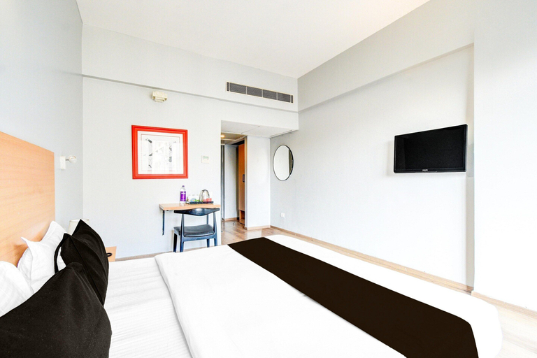Room 1, Classic Lakdi Ka Pul, Hyderabad