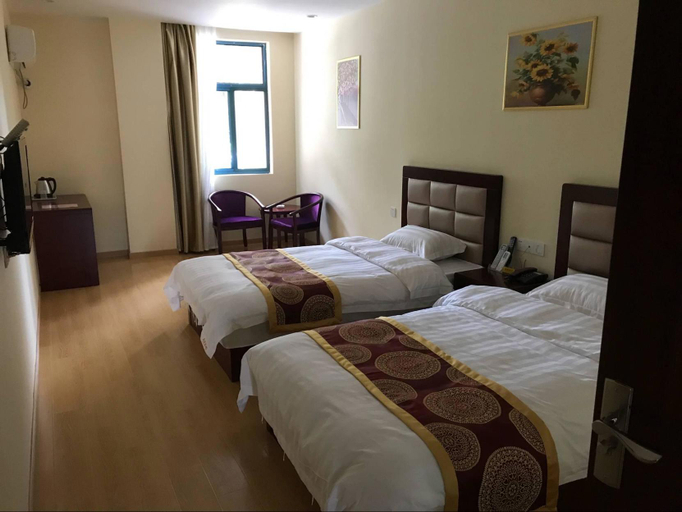 Bedroom 2, Fengyue Hotel, Nanjing