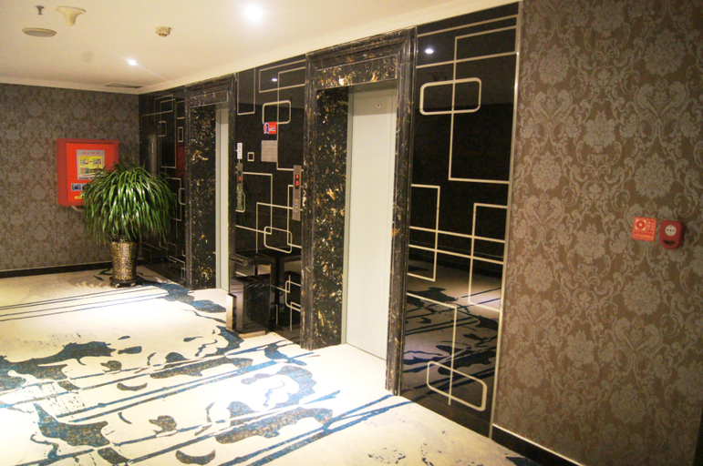 Bedroom, Yinhua Hotel, Ürümqi