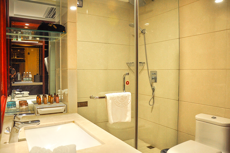 Bathroom 3, Shanxi Hotel, Taiyuan
