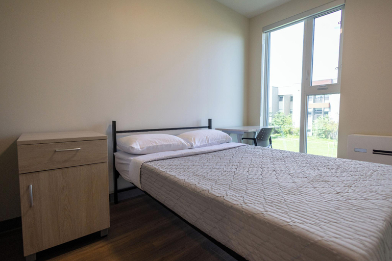 Bedroom 2, Residence & Conference Centre - Kelowna - Campus Accommodation, Central Okanagan