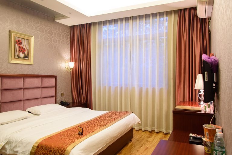 Bedroom, Yiyuan Holiday Hotel, Chengdu