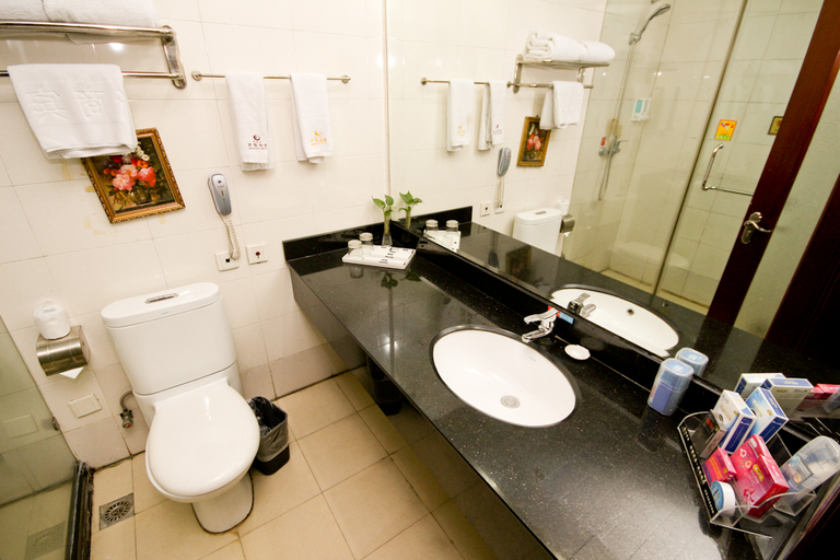 Bathroom 2, Laika Hotel(Xi 'an Bell Tower Railway Station Store), Xi'an