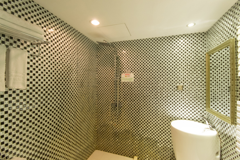 Bathroom 2, Familai Fashion Boutique Hotel, Taizhou