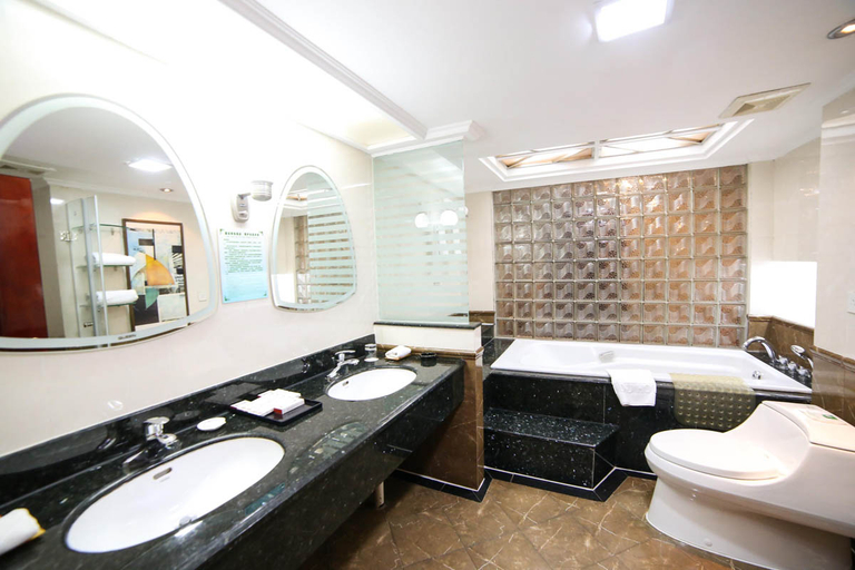 Bathroom 4, Yi Du Hotel, Yichang