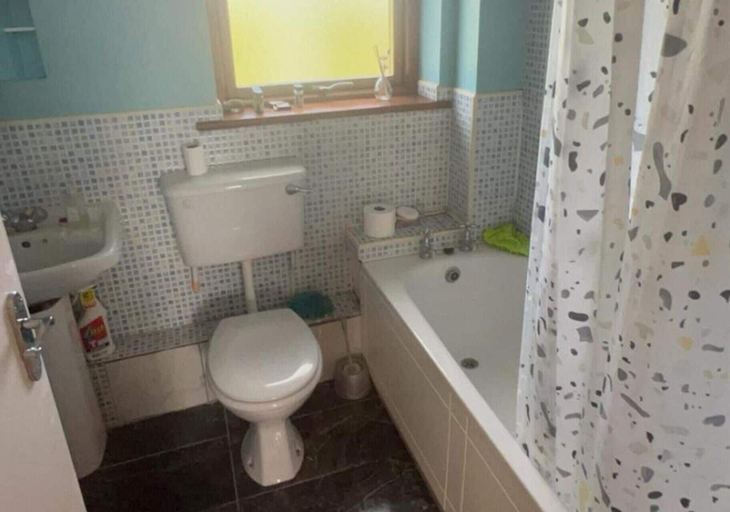 Bathroom, North Dublin 2-bed House, Sleeps 4, Dublin