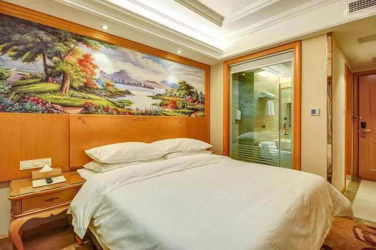 Bedroom 2, Vienna International Hotel Inner Mongolia Chifeng High-speed Railway Station, Chifeng