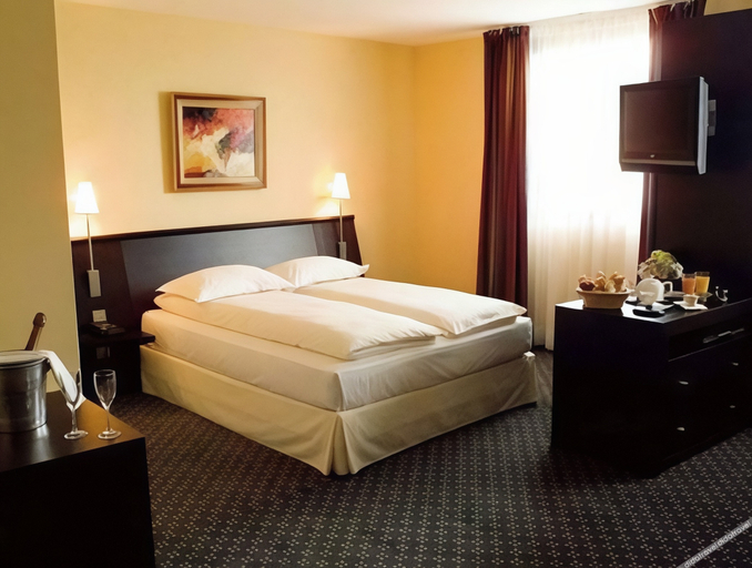 Bedroom 4, Hostellerie Du Chambellan, Moselle