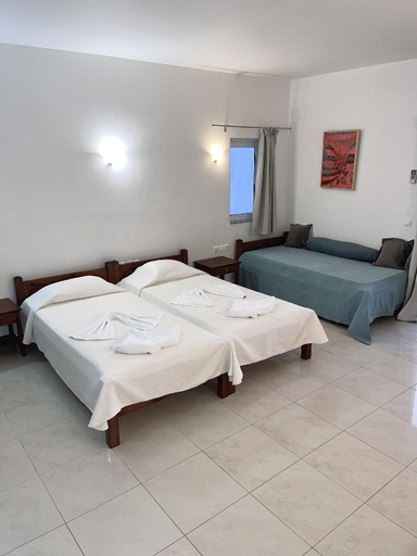 Bedroom 3, Reina Apartments, Crete
