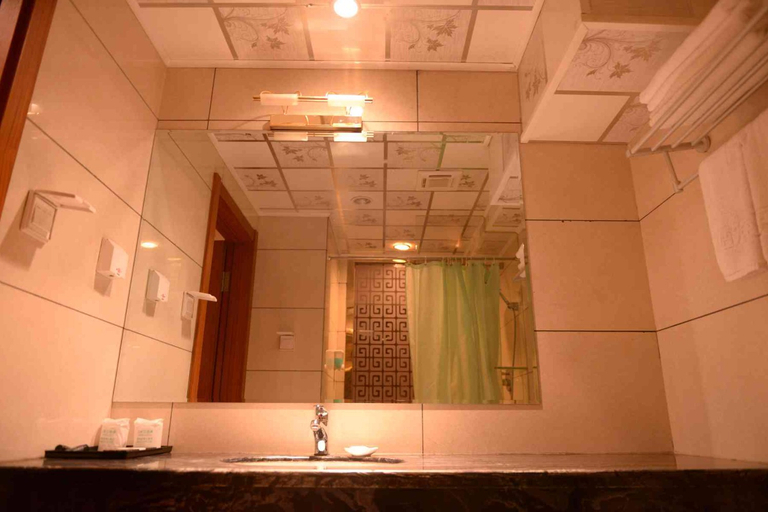 Bathroom 4, Ji Hotel Harbin Central Street, Harbin