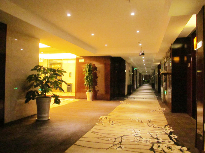 Others 4, Celebrity City Hotel, Fuyang