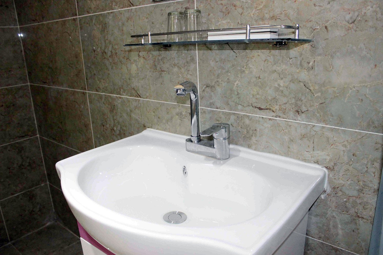 Bathroom 2, Shenyang Jiayang Business Hotel, Shenyang