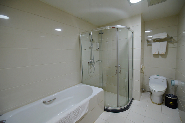 Bathroom 2, Yicui Garden Hotel, Zhenjiang