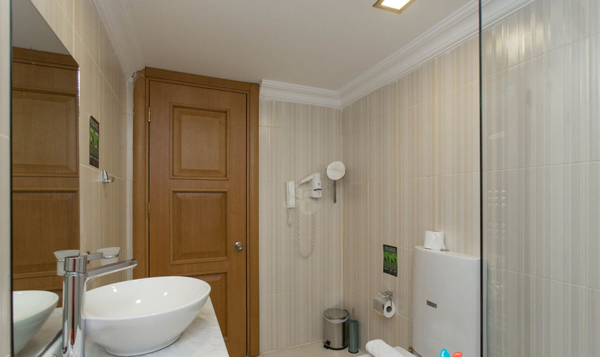 Bathroom 4, Oscar Resort North Cyprus