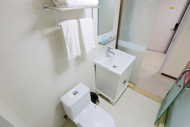 Bathroom 2, Taotao Express Hotel, Nanjing
