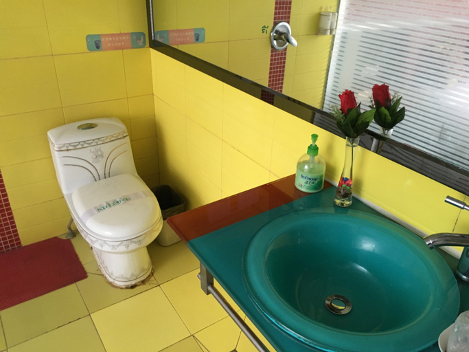 Bathroom 2, Anna Fashion Hotel (Chongqing Southwest University Metro Station), Chongqing