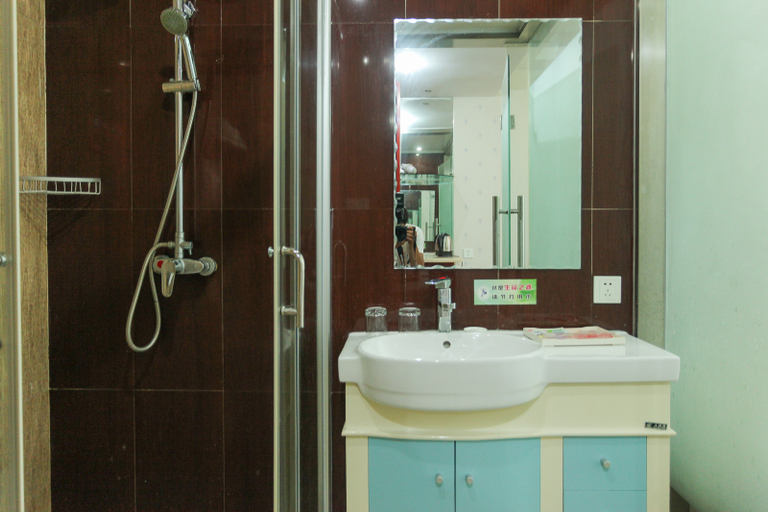 Bathroom 2, Dingsheng Business Hotel, Wuxi