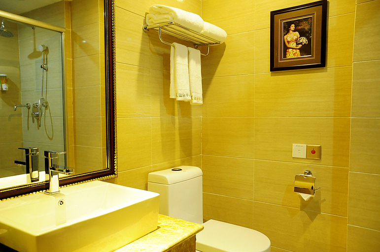 Bathroom 3, Hot Spring Banshan Hotel, Guiyang