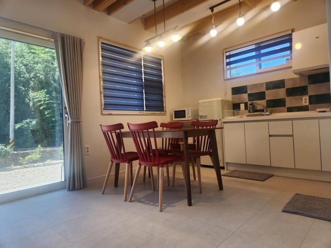 Others 5, Dara House Private Pension, Jangheung