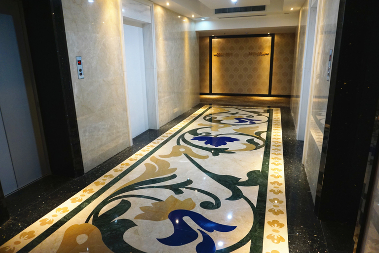 Others 5, Neon Holiday Apartment, Jinan