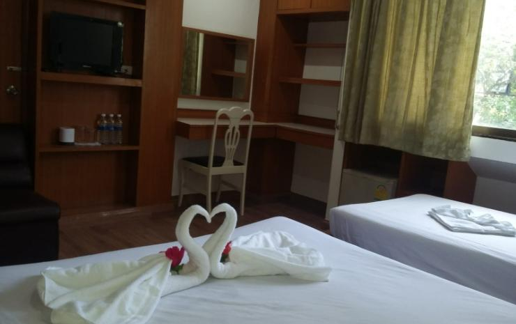 Bedroom 3, Royal Garden Home Hotel, Wattana