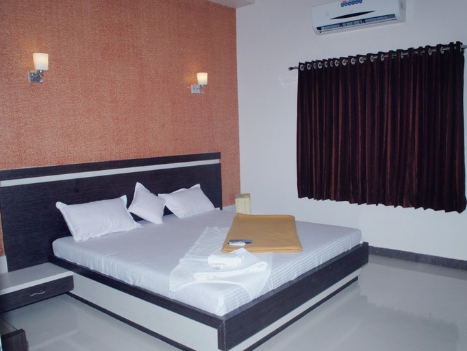 Bedroom 5, Hotel Sun Plaza, Gir Somnath