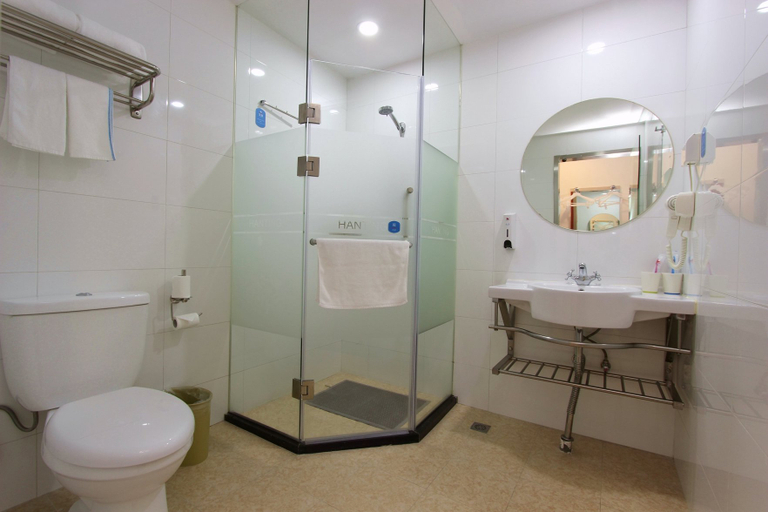 Bathroom 4, Hanting Hotel Shenzhen Baoan Xixiang Taoyuanju, Shenzhen