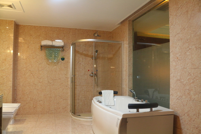 Bathroom 2, Dongnan Hotel, Quanzhou