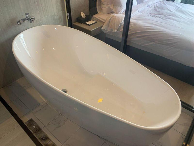 Bathroom 5, Hotel Ohevday, Namwon