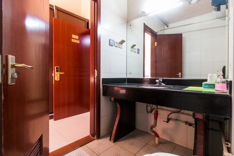 Bathroom 2, Dizhi Inn, Beijing